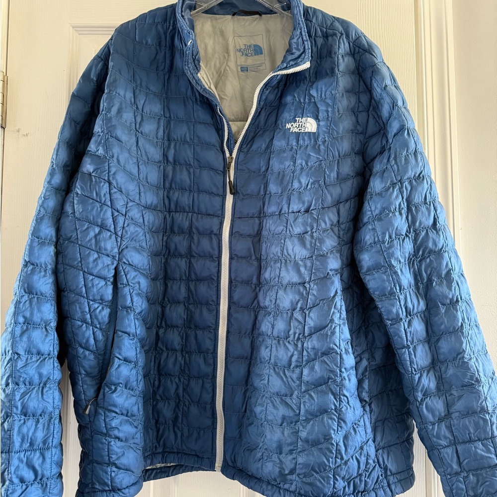 The North Face Men's Quilted Blue Puffer Jacket